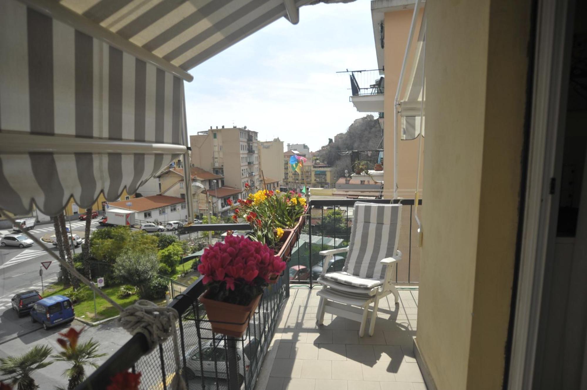 Casa Carina Centro Citta Con Garage Privato Daire Sanremo Dış mekan fotoğraf