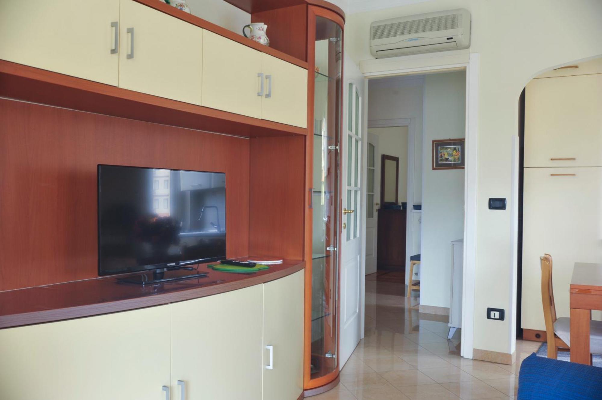 Casa Carina Centro Citta Con Garage Privato Daire Sanremo Dış mekan fotoğraf