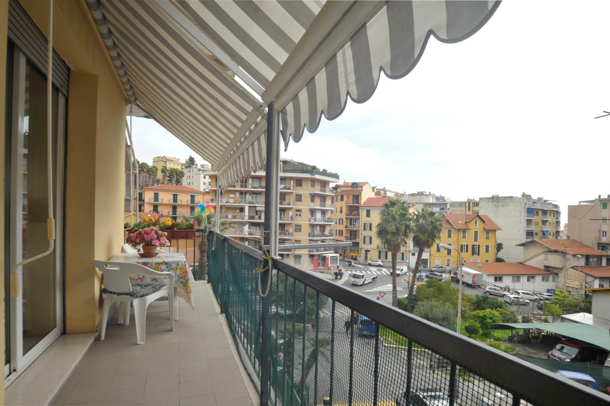 Casa Carina Centro Citta Con Garage Privato Daire Sanremo Dış mekan fotoğraf