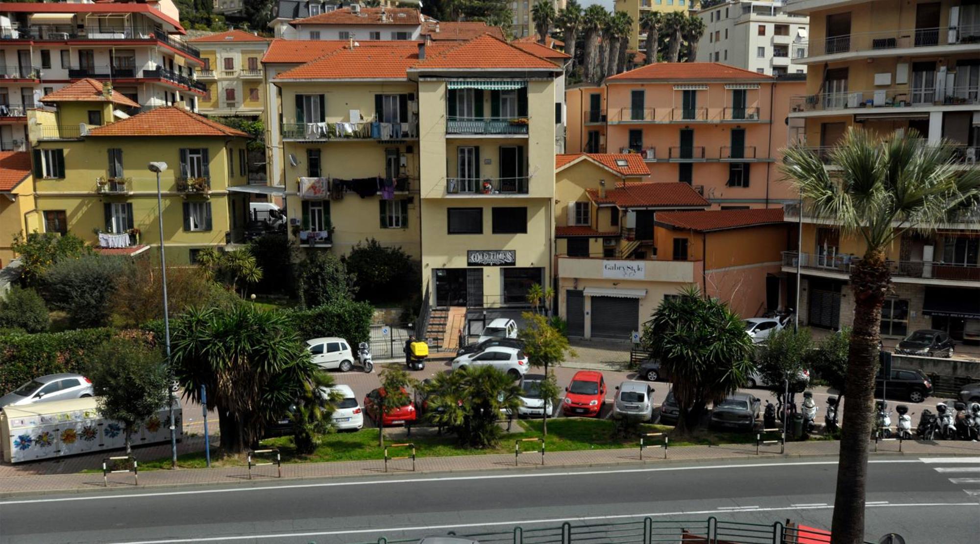 Casa Carina Centro Citta Con Garage Privato Daire Sanremo Dış mekan fotoğraf