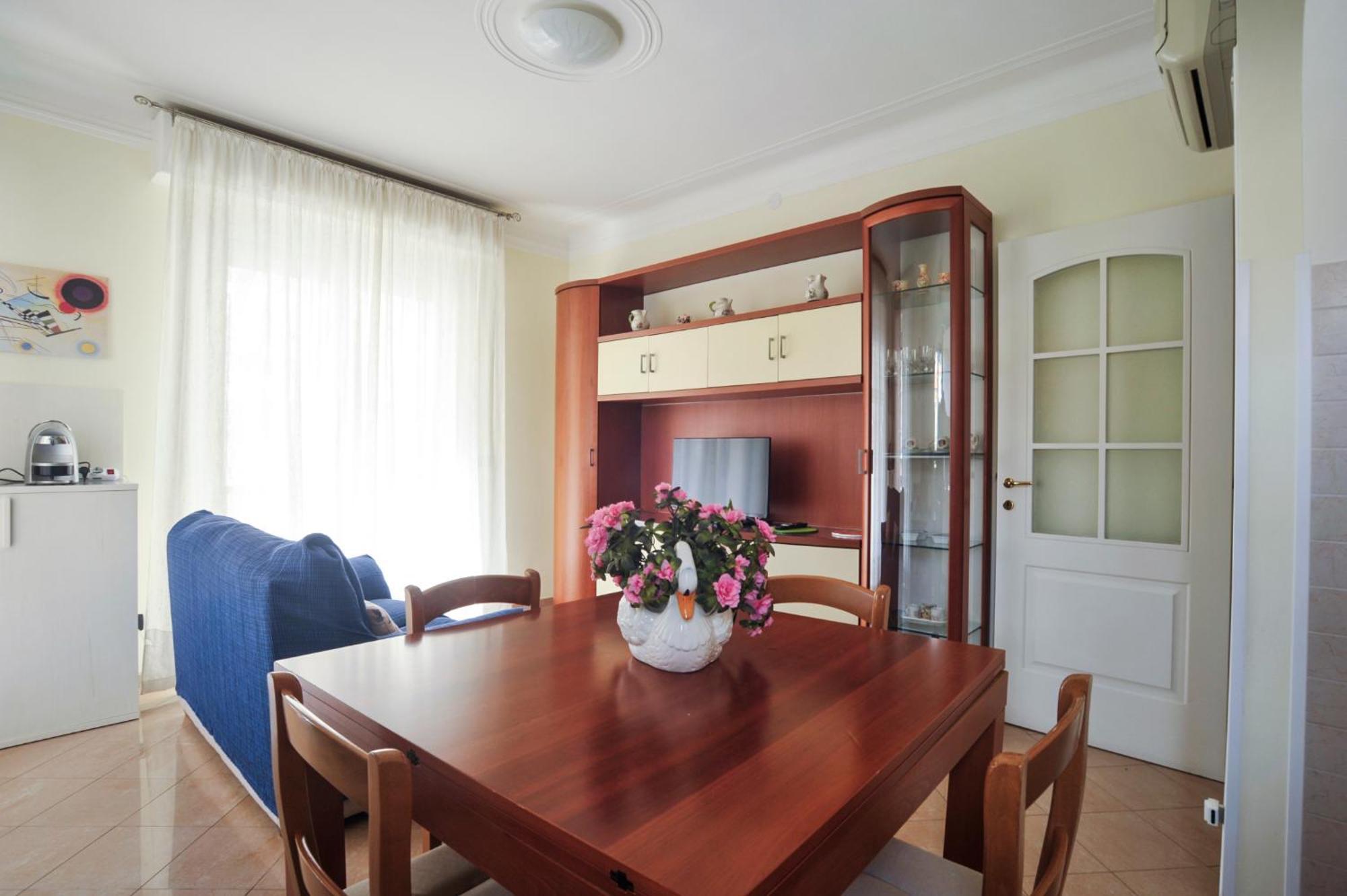 Casa Carina Centro Citta Con Garage Privato Daire Sanremo Dış mekan fotoğraf